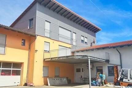 Halle in Hemau 1.247.000 € 556.7 m² zimmer