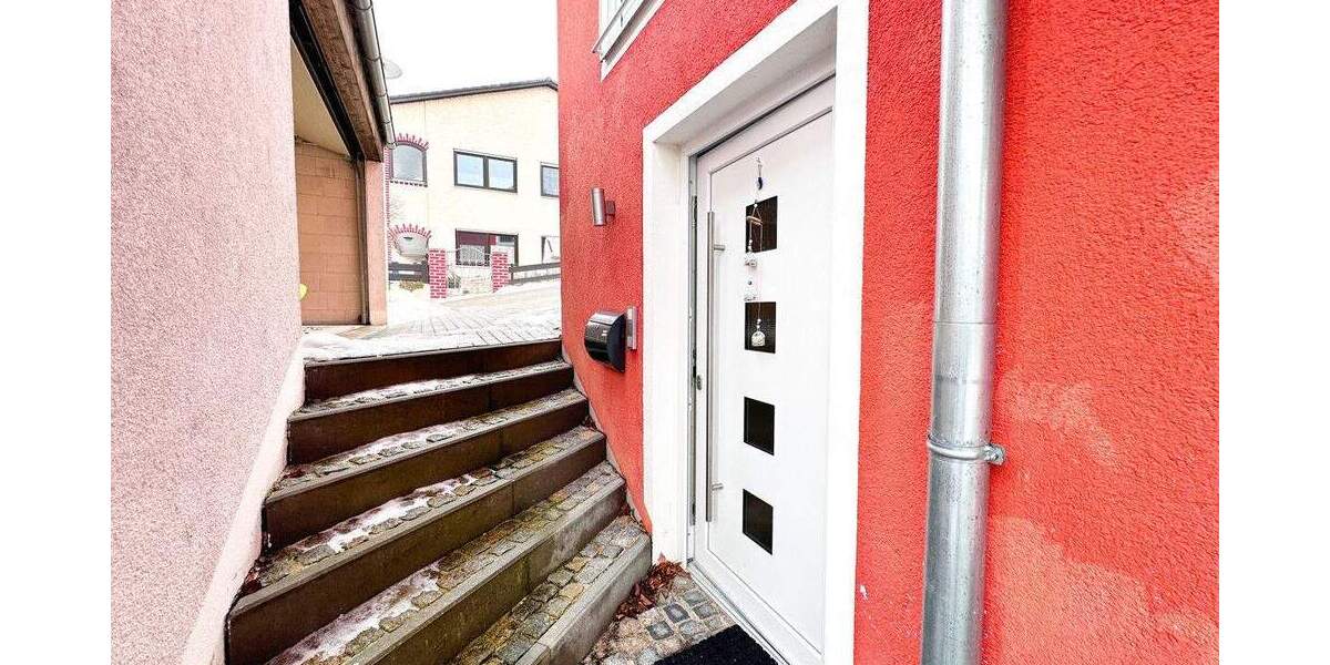Etagenwohnung Bad Abbach - 3 Zimmer, 84 m&sup2;, 895&euro; | Angebot:25744433