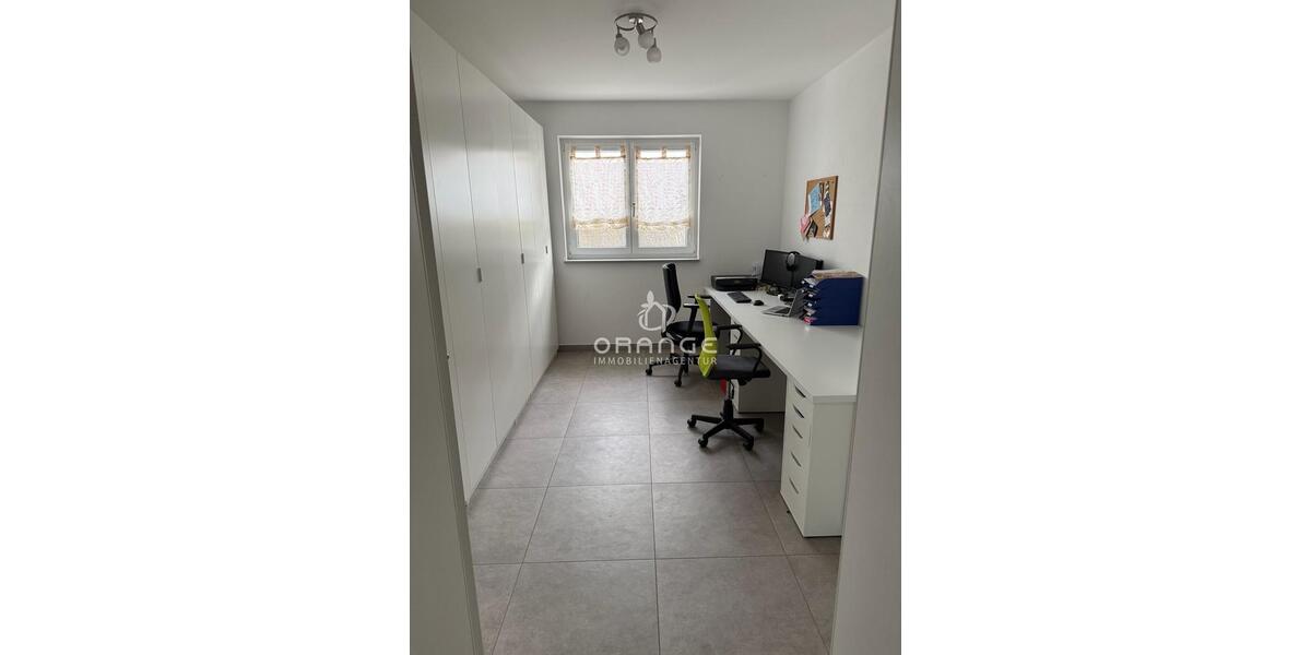 Einfamilienhaus Langquaid - 8 Zimmer, 260 m&sup2;, 1.800&euro; | Angebot:23861895