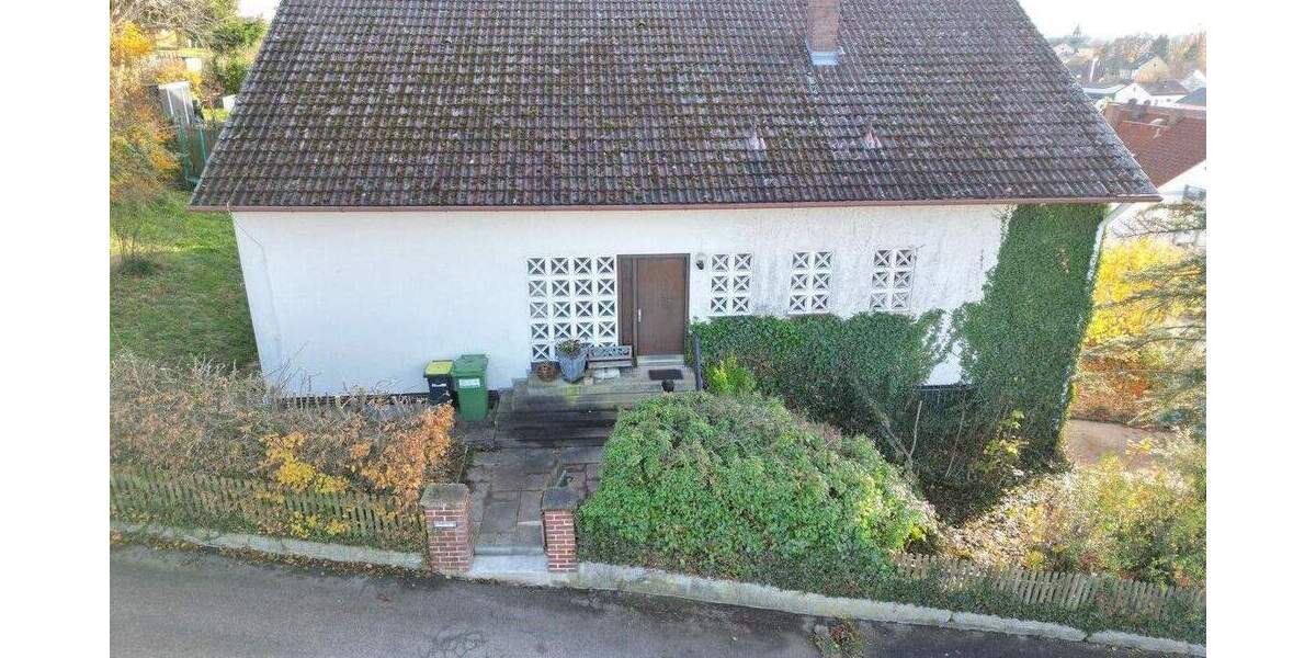 Einfamilienhaus Leonberg Leonberg - 4 Zimmer, 123 m&sup2;, 349.000&euro; | Angebot:25802038