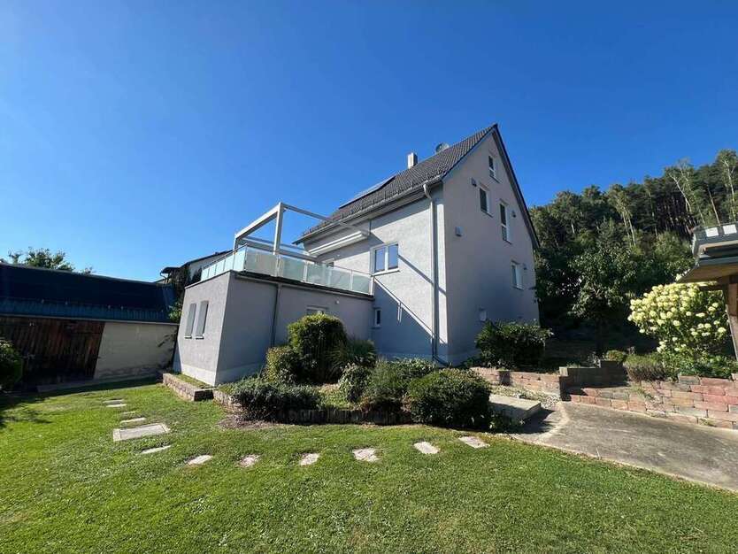 Haus zum Kaufen in Schwandorf 655.000 € 182 m²