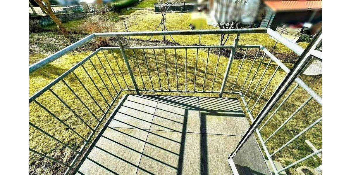 Etagenwohnung Falkenstein - 2 Zimmer, 61 m&sup2;, 129.000&euro; | Angebot:25865335