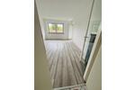 Erstbezug nach Renovierung - helle 2 Zimmer Wohnung mit Balkon
