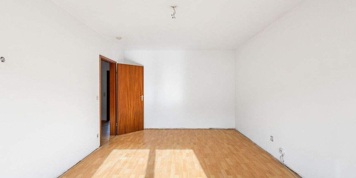 Reihenmittelhaus Regensburg Ostenviertel - 5 Zimmer, 136 m&sup2;, 499.000&euro; | Angebot:25071682