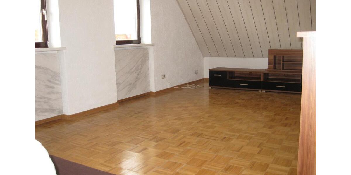 Dachgeschoßwohnung Saal an der Donau - 1 Zimmer, 42 m&sup2;, 119.000&euro; | Angebot:26990848