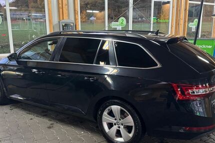 Skoda Superb 149.455 km 17.590 &euro; Burglengenfeld 93133