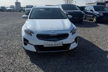 Kia XCeed 90.000 km 13.599 &euro; Regensburg 93055
