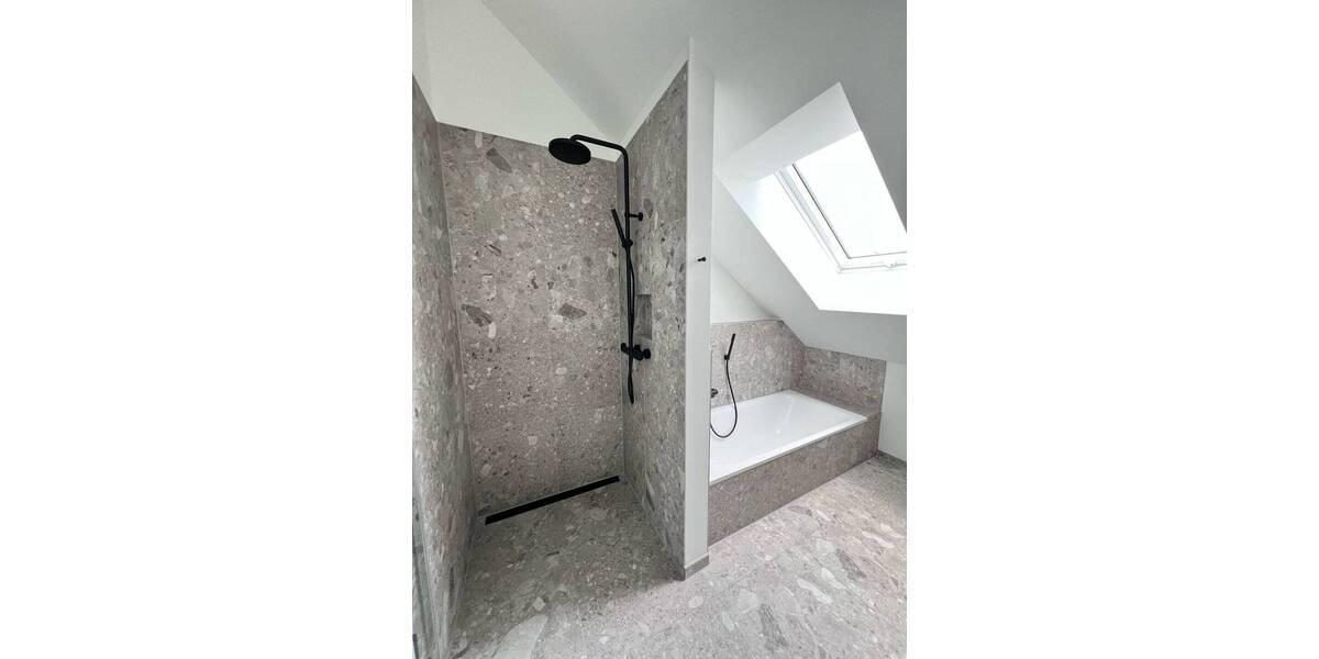 Mit KfW 55 Förderung - 2-Zimmer-Wohnung im DG mit Balkon 2 zimmer