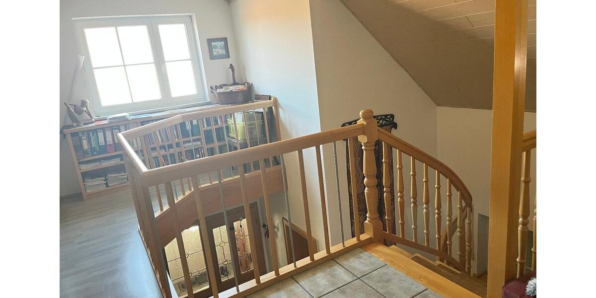 Einfamilienhaus Regenstauf - 7 Zimmer, 276 m&sup2;, 1.349.000&euro; | Angebot:27095895