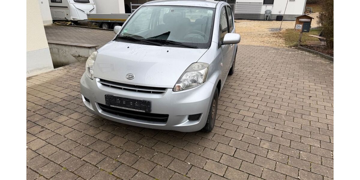 Daihatsu Sirion 102.288 km 3.000 &euro; Nittendorf 93152