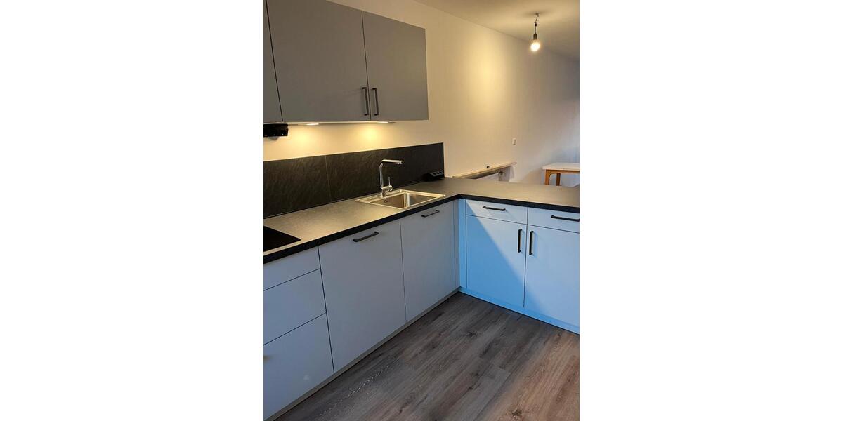 Erdgeschoßwohnung Lappersdorf - 3.5 Zimmer, 100 m&sup2;, 1.170&euro; | Angebot:27586433