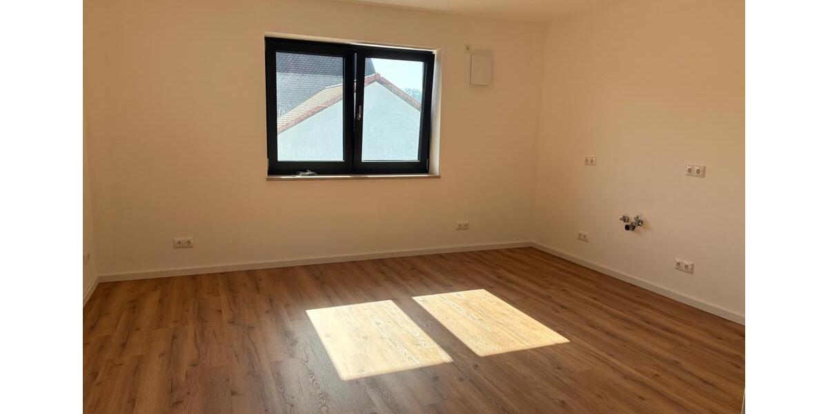 Etagenwohnung Teugn - 3 Zimmer, 100 m&sup2;, 1.150&euro; | Angebot:25922046