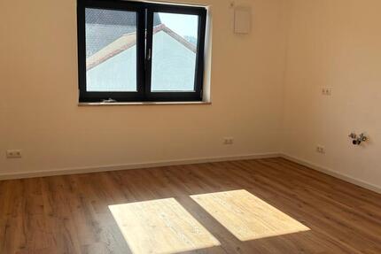 Wohnung Teugn - 3 Zimmer, 100 m&sup2;, 1.150&euro; | Angebot:25922046