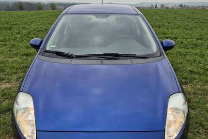 Fiat Punto 67.300 km 2.800 &euro; Regensburg 93057
