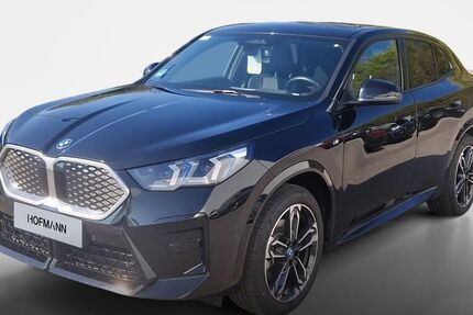 BMW iX2 11.000 km 54.890 &euro; Regensburg 93055