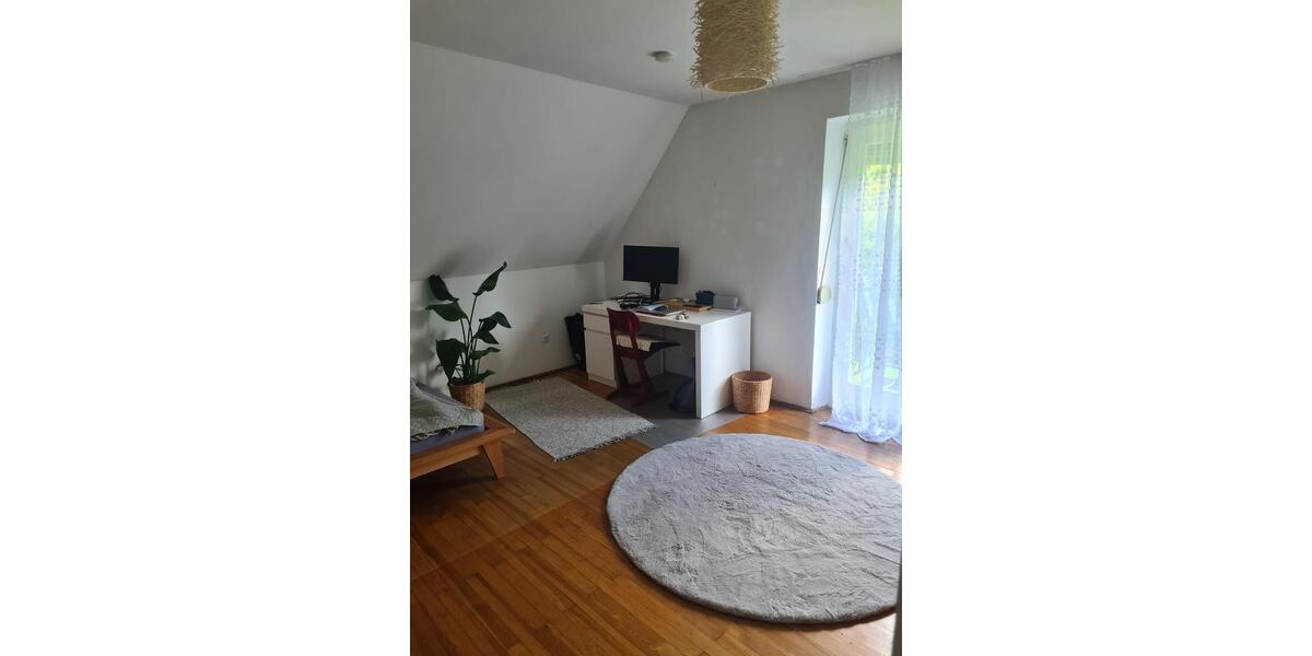 Etagenwohnung Regensburg Gallingkofen - 5 Zimmer, 130 m&sup2;, 485&euro; | Angebot:26129627