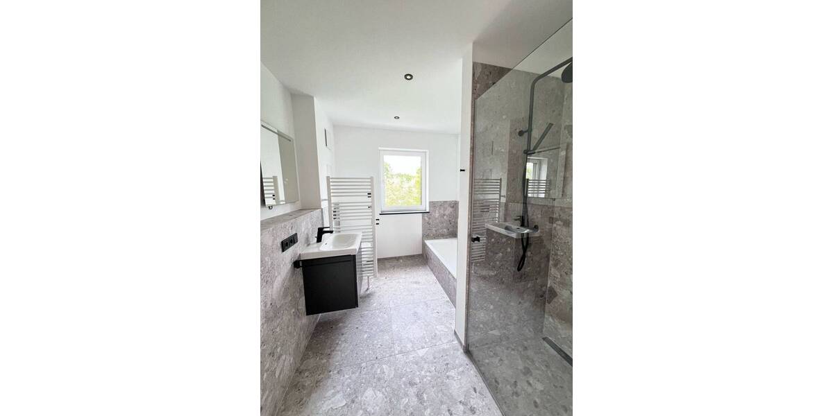 Etagenwohnung Regensburg Konradsiedlung-Wutzlhofen - 2 Zimmer, 68 m&sup2;, 996&euro; | Angebot:26107993