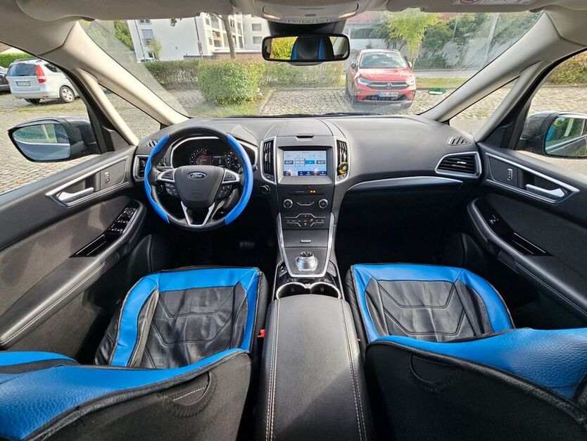 S-Max