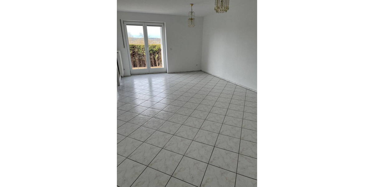 Mehrfamilienhaus, Wohnhaus Beratzhausen - 7 Zimmer, 203 m&sup2;, 695.000&euro; | Angebot:26389895