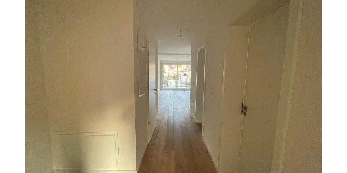 Etagenwohnung Regensburg Kasernenviertel - 4 Zimmer, 101 m&sup2;, 1.600&euro; | Angebot:25726534