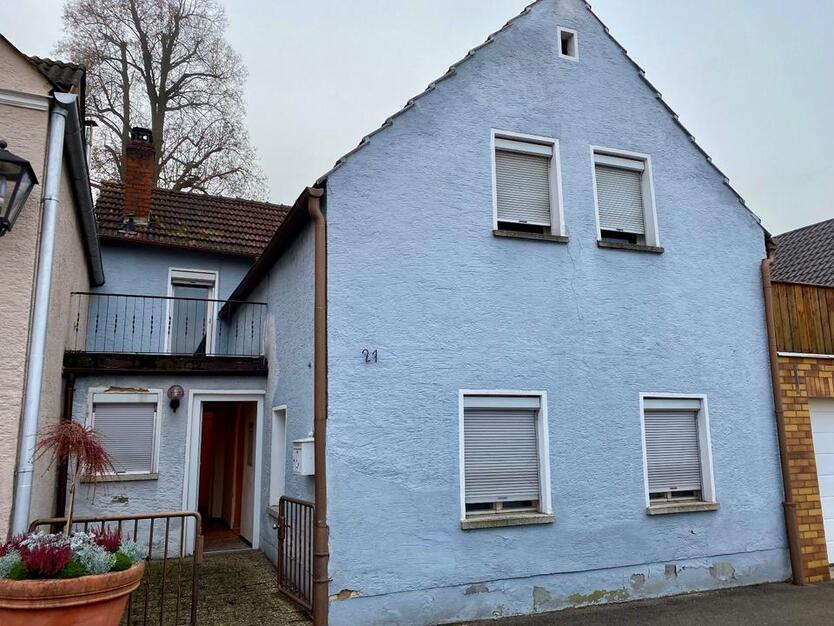 Sanierungsbedürftiges Einfamilienhaus im Herzen Burglengenfelds