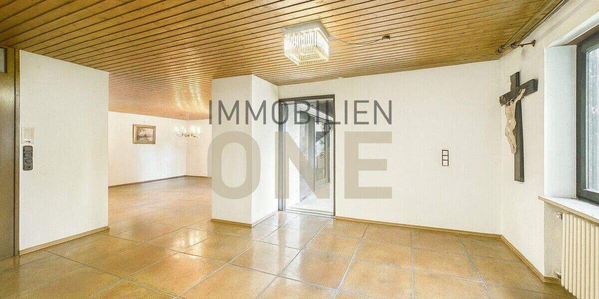 Einfamilienhaus Pfatter - 7 Zimmer, 215 m&sup2;, 335.000&euro; | Angebot:25689788