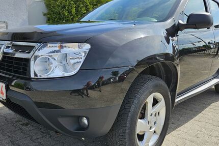 Dacia Duster 45.900 km 7.900 &euro; Regensburg 93057
