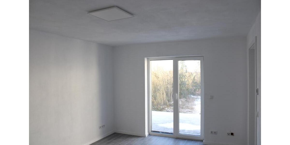 Erdgeschoßwohnung Pentling - 4 Zimmer, 160 m&sup2;, 1.800&euro; | Angebot:26591909