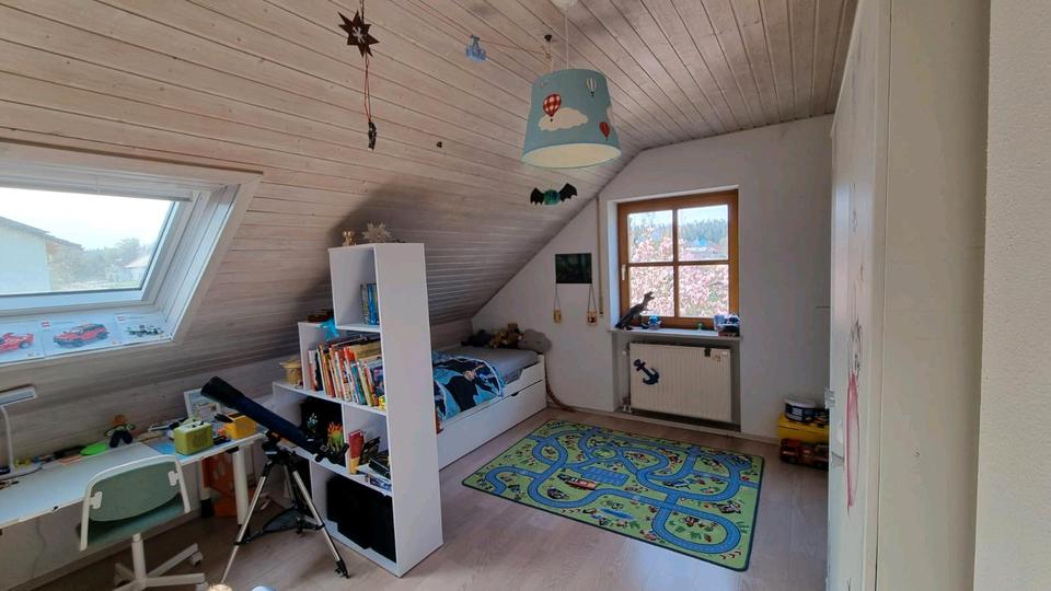 Einfamilienhaus Burglengenfeld - 6 Zimmer, 143 m&sup2;, 1.800&euro; | Angebot:26237549