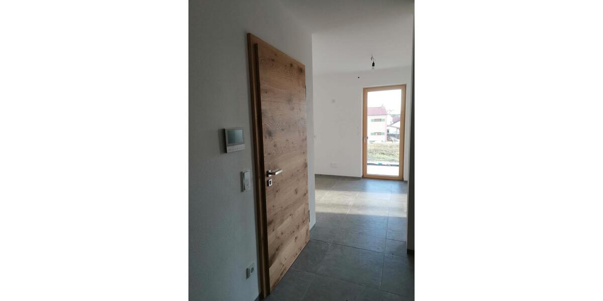 Etagenwohnung Geiselhöring - 3 Zimmer, 104 m&sup2;, 1.100&euro; | Angebot:26252415