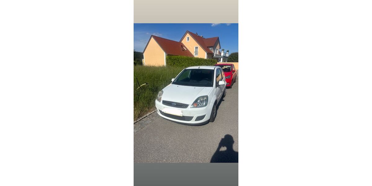 Ford Fiesta 130.000 km 2.100 &euro; Tegernheim 93105