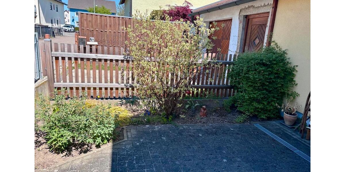 Erdgeschoßwohnung Zeitlarn - 3 Zimmer, 88 m&sup2;, 220.000&euro; | Angebot:26367752