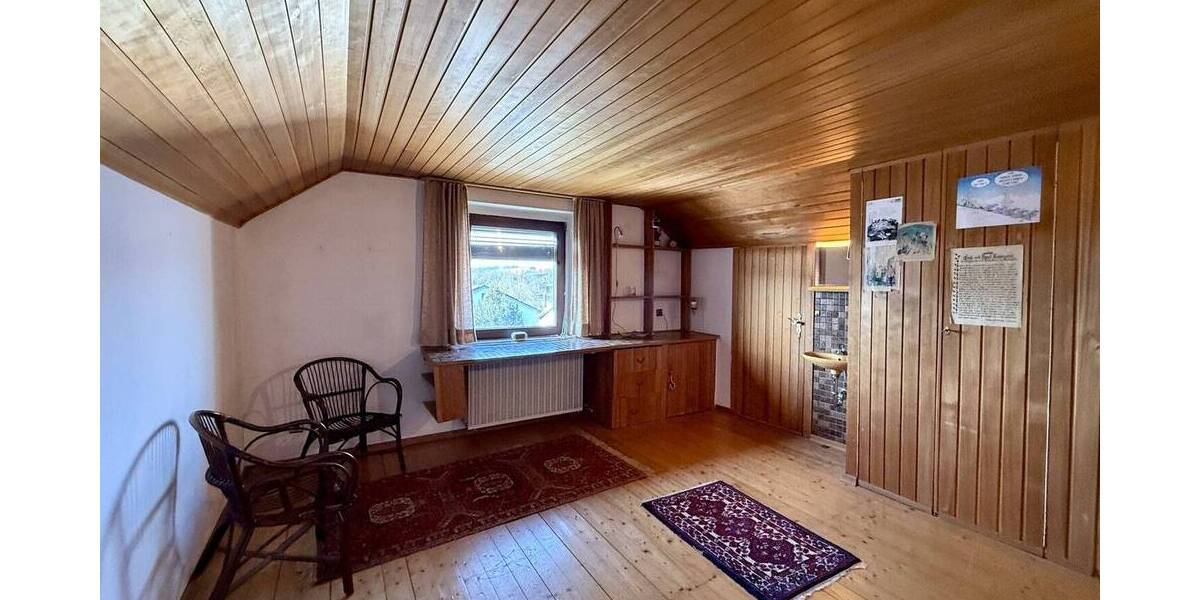 Einfamilienhaus Regensburg Westenviertel - 8 Zimmer, 145 m&sup2;, 445.000&euro; | Angebot:26190285