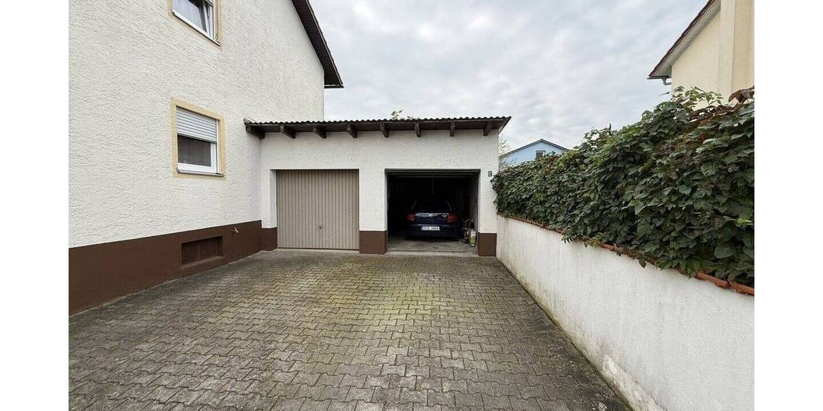 Etagenwohnung Pfatter - 4 Zimmer, 92 m&sup2;, 620&euro; | Angebot:23972856