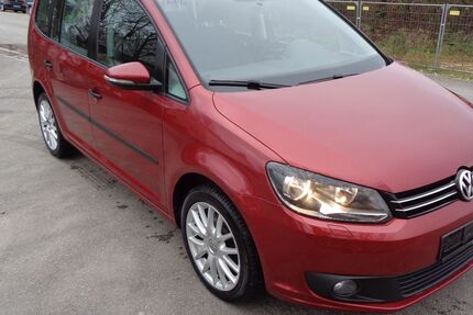 VW Touran 143.974 km 8.300 &euro; Regensburg 93055