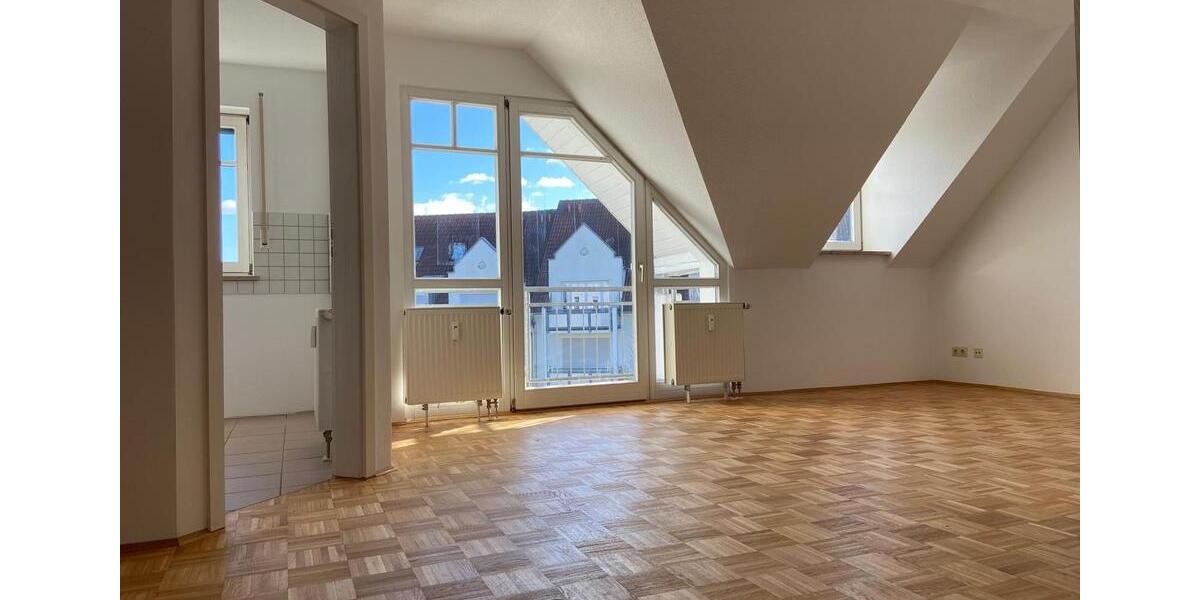 Maisonettenwohnung Thalmassing - 4 Zimmer, 97 m&sup2;, 1.220&euro; | Angebot:25382351