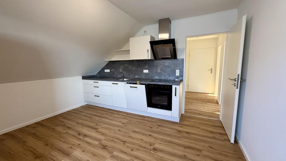 Dachgeschoßwohnung Regensburg Konradsiedlung - 2 Zimmer, 50 m&sup2;, 750&euro; | Angebot:26057326