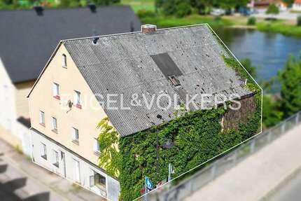 Haus zum Kaufen in Regenstauf 225.000 € 180 m²