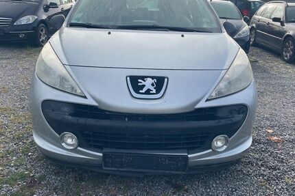 Peugeot 207 86.000 km 1.200 &euro; Abensberg 93326