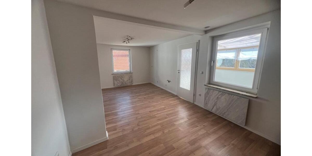 Einfamilienhaus Laaber - 4 Zimmer, 92 m&sup2;, 999&euro; | Angebot:25540024