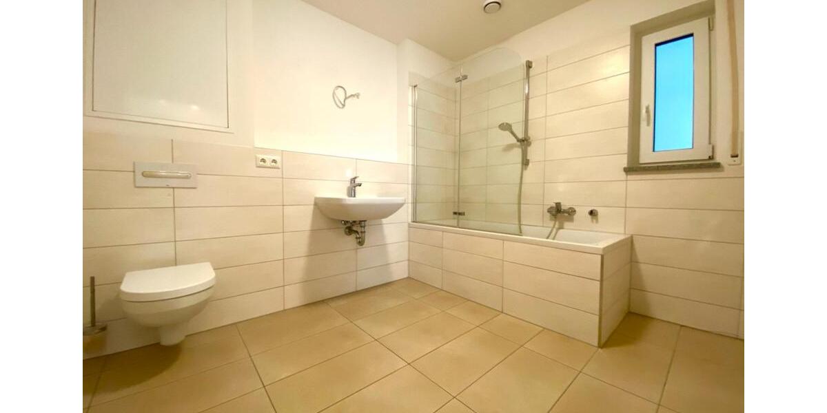Etagenwohnung Maxhütte-Haidhof Haidhof - 2 Zimmer, 67 m&sup2;, 239.000&euro; | Angebot:26450955