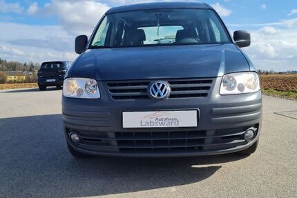 VW Caddy 203.302 km 8.900 &euro; Hagelstadt 93095