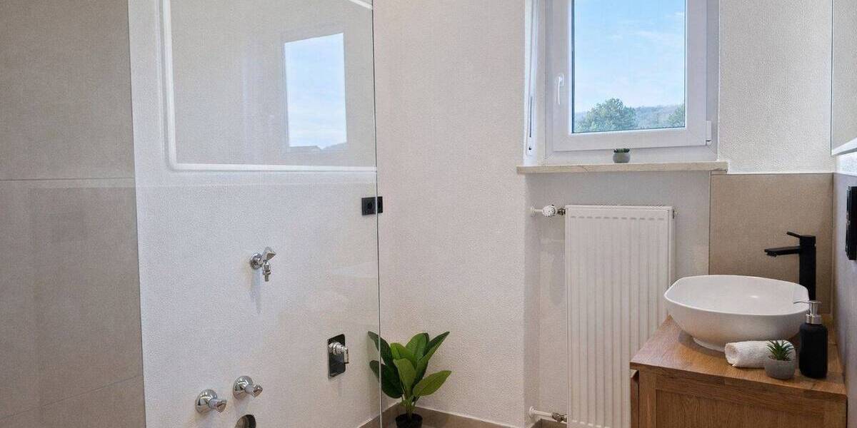 Etagenwohnung Tegernheim - 3 Zimmer, 83 m&sup2;, 390.000&euro; | Angebot:25749977