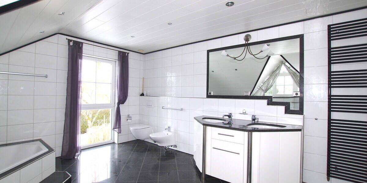 Doppelhaushälfte Lupburg - 4 Zimmer, 170 m&sup2;, 1.440&euro; | Angebot:26246679