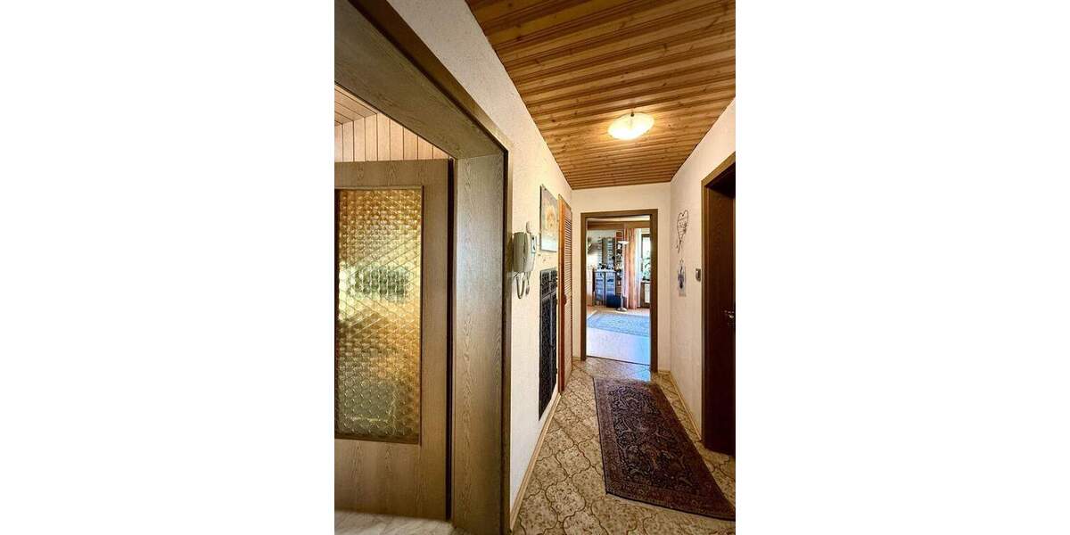 Einfamilienhaus Regensburg Oberisling-Graß - 9 Zimmer, 180 m&sup2;, 545.000&euro; | Angebot:25697116