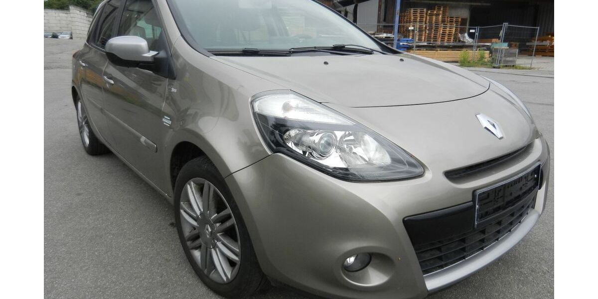 Renault Clio 151.500 km 3.300 &euro; Regensburg 93057