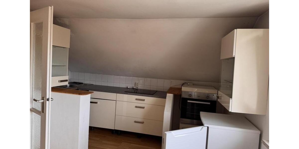 Dachgeschoßwohnung Langquaid - 2 Zimmer, 53 m&sup2;, 530&euro; | Angebot:26283927