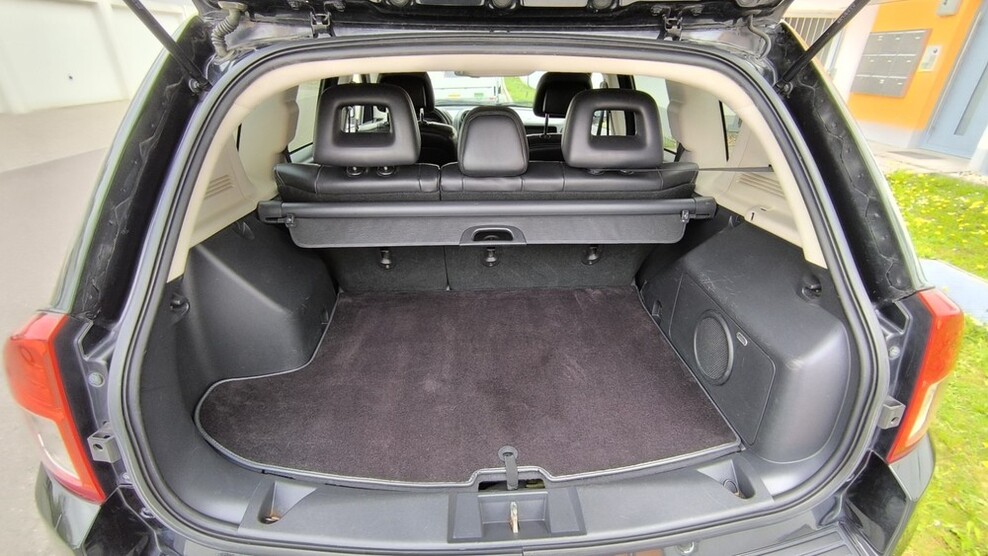 Jeep Compass 122.000 km 8.390 € Regensburg 93019