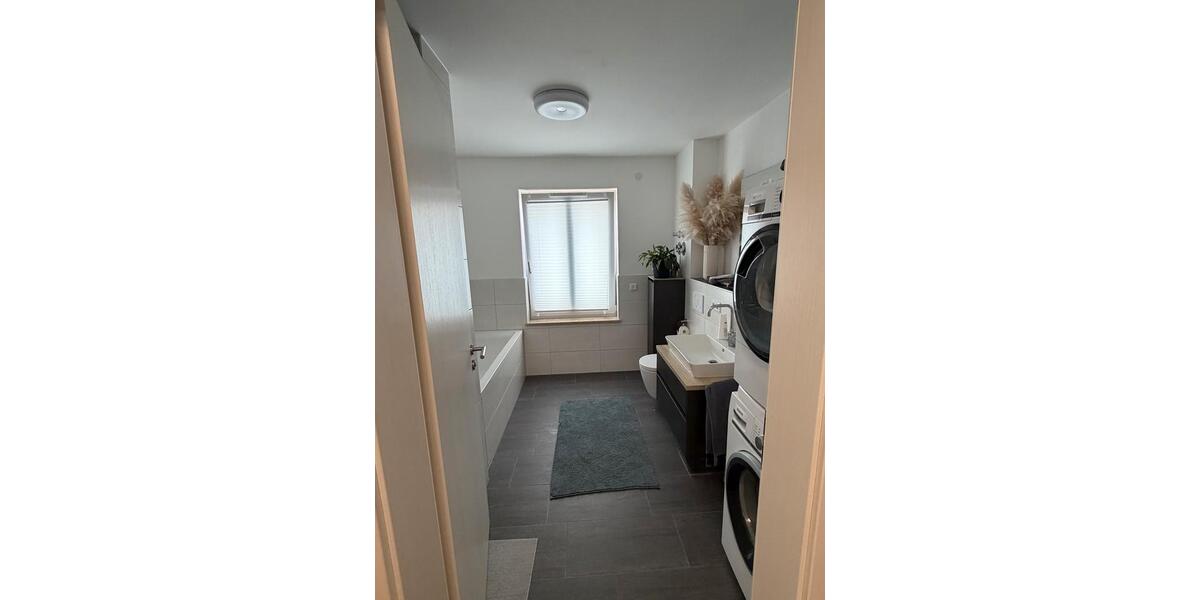 Etagenwohnung Neutraubling - 3 Zimmer, 77 m&sup2;, 489.000&euro; | Angebot:27093216