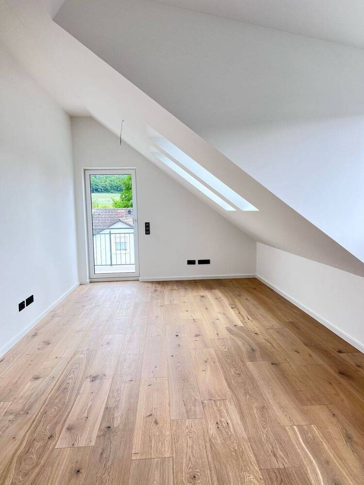 Mit KfW 55 Förderung - 2-Zimmer-Wohnung im DG mit Balkon
